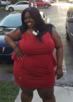 getmoneydollaz:  We have a new member of the getmoneydollaz girlz team!!!! Ding ding. This one is a big beautiful women bbw as we say. Goes by the name of “Sweet P”  hmmmmmm  she is 24 years old that loves to have fun, try new things that i can make