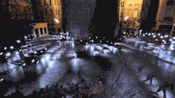  Cloned Robot Army Storms Istanbul with Flashlights Istanbul-based artist Erdal Inci clones sections of video creating an endless array of cloned avatars that appear to flood through the city streets. 