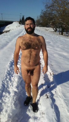 hotdadsbigcocks: lovemusicnudefreedom: PORTLAND SNOW DAY 2017 - I made it back to Portland for a nice photo op in the snow. I hope you all enjoy these pics. Perfectly legal to be nude in public in Portland, Oregon. I think that’s why I keep going back!