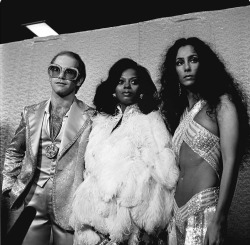 deshistoiresdemode:Diana Ross, Elton John &amp; Cher at The Rock Music Awards, 1975.
