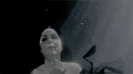 the-quantum-enigma:  Evanescence - Lithium (Director’s Cut)