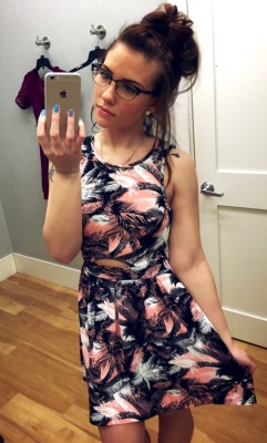 missentropyy:  I found the dress~ I love it so much! ❤️