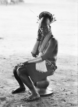 vintagecongo: Nemali, King Okondo’s 3rd wife of the Mangbetu people, Belgian Congo  by Herbert Lang 