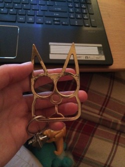 miss-melancholy-usa:  trashxprince:  pissyeti:  Instead of getting one of those shitty little plastic self defense cat keychains, get one of these. It’s made of metal and can do a lot more damage, will not break or bend or snap like the plastic ones