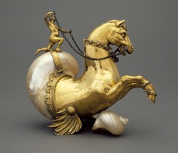 coolartefact:  Ornamental Seahorse made in Germany, circa 1590-1600, with silver gilt and a nautilus shell Source: https://imgur.com/Pircign 