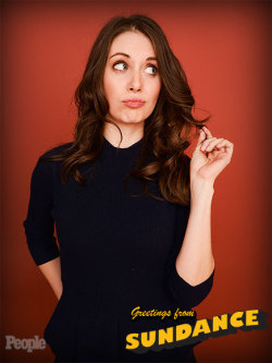 jasisthequeenofawesome:  Can we all just take a moment to say how perfect miss Allison Brie looks here? I absolutely can’t wait for Community to begin their new season!