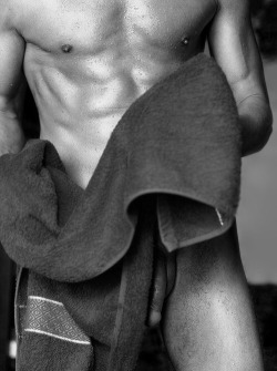 michaels-erotic-desires:  Just slipping out of the shower all steamy, hot, wet………maybe you could help me towel off and dress this morning. 