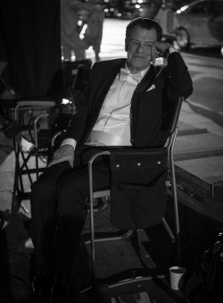elementarystan:  @ELEMENTARYStaff  Look up the definition of “classy” in the dictionary and you’d see this photo of @thejohnnoble. #Elementary 