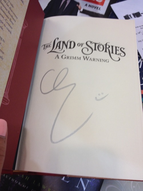 The Land of Stories 3 : Book Tour 2014 - Page 8 Tumblr_n8iu7uWEci1tn0mc1o2_500