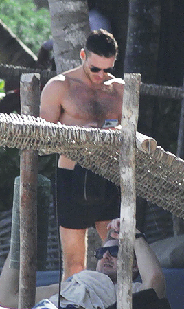 bryanrl:  rob-pattinson:  RICHARD MADDEN2021 | spotted in Tulum, Mexico (December 29)   Straight media outlets posting all about richard maddens vacation without mentioning “close friend and roommate” froy gutierrez is of course there too