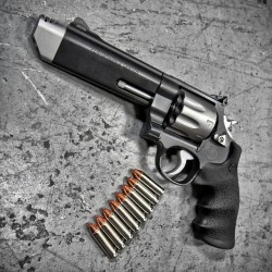 whiskey-wolf:   S&amp;W Performance Center 627 V Comp .357 MAG 8 Shot Revolver 