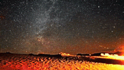 cozydark:  Time-Lapse of the night sky from the Eureka Dunes in Death Valley National Park. Video Credit:Gavin Heffernan