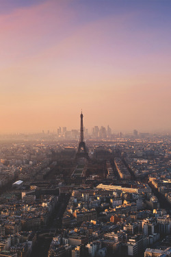 themanliness:  Sunset In Paris  | Source | Facebook | Instagram   