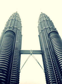 thepeculiarmax-deactivated20130:  Photo 002: Twin Towers, Kuala Lumpur, Malaysia  