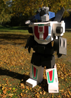 jigget:  My Transformers Wheeljack costume. Took about 2-3 weeks to make. The lamps on the side of the head lights up. Here’s my cosplay page: https://www.facebook.com/Jiggets.Cosplay.corner?ref=hl