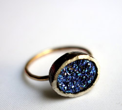 etsyfindoftheday:  etsy find of the day 1 | 2.17.14 royal blue druzy oval ring by rachelpfefferdesigns love the sideways oval positioning of this sparkling cerulean druzy ring, and the heavy sterling silver bezel setting. oh … and the gold band. yay