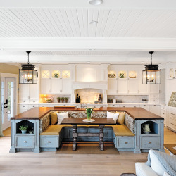 stylish-homes:  Kitchen island with built in seating. 