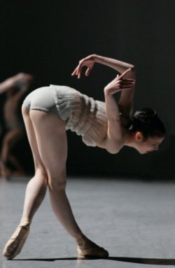 yoiness:  Chantelle Kerr, Dresden Semperoper Ballet, Dresden, Germany 