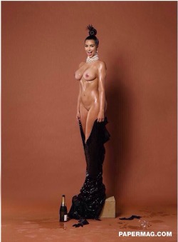 missdimplez:  Kim Kardashian in Paper Magazine. 2014. Link: http://missdimplez.com/2014/11/break-internet-kim-kardashian-fully-naked-paper-magazine/ 