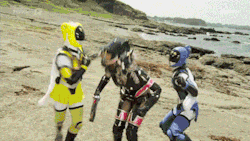 jaxblade:  grimphantom:  Did this really happen on a official Power Rangers from japan? It explains Kazemon’s Love Tap attack….Japan loves female butt attacks :P  OG power rangers haha  Man tht shit woulda been big over here