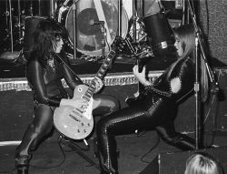 soundsof71:  Joan Jett and Lita Ford, The Runaways, 1977, by Jenny Lens 