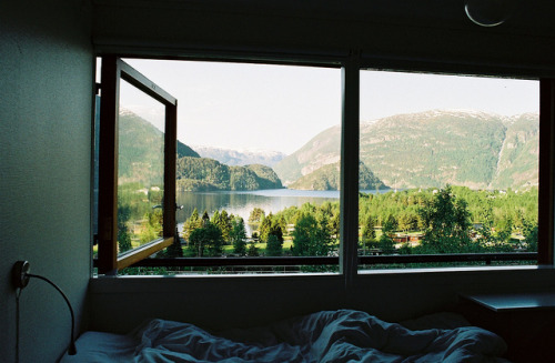cloudsly: xtorfinnx: My view in the morning! on Flickr. omg this place, I hope when I die I’d go for a place like this! 