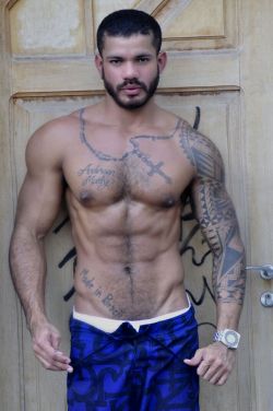 Harry Lins is in town!Check it out guys.  International male escort, model, and pornstar Harry Lins is in LA for a short period.  He is well known and looking for some additional work while he’s here.  If you want to see more photos of Harry just