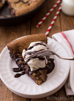 do-not-touch-my-food:  Deep Dish Chocolate Chip Cookie Stuffed with Nutella  