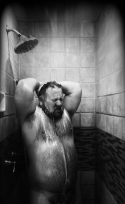 texasbeefmark:  Shower time 
