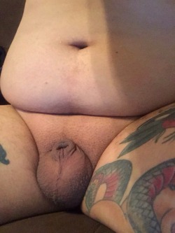 flaccid-inny-pics:  43fx1212: matiasgustavo:   heavyhung:   karen1657:   smallasitgets:  Should I be embarrassed by my penis size?  If you know how to use it, you should not be embarrassed.   What penis? Haha   Penis? Where? Hahaha 
