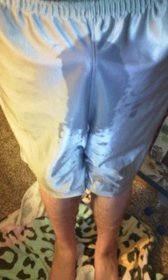 davegaz123:I had an accident… 2 liters of water and 2 hours and 15 minutes since my last bathroom break, and this is what happens…. I started to soak my shorts, pee was running down my legs… But I got most of the flood contained in a cup… 