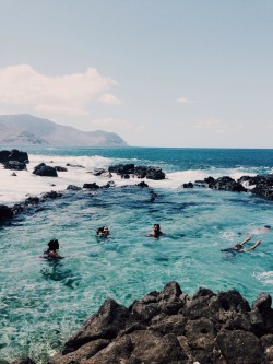 caseykaui:  California ain’t got nothing on Hawaiian waters. It’s a different kind of beauty, but I’ll never take WARM, clean, clear waters again 