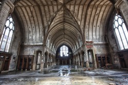 Abandoning faith (church in Detroit)