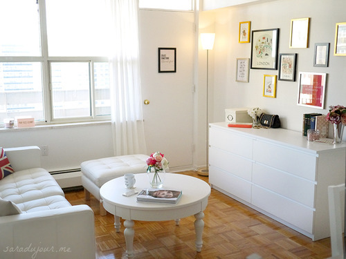 Sara du Jour: Living Room Apartment Tour