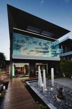 envyavenue:  Contemporary Luxury At The Esplanade House in Melbourne
