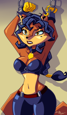 grimphantom2:  dalley-the-alpha:  Sly Cooper - Carmelita Fox   Kinda wish her top and pants are unzipped =P 