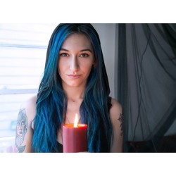 yourmoonbaby:  tonight at 8pm (pst) I have a set going into #memberreview on @suicidegirls .com shot by my fave lady @venuslovesyou !! so stoked for this one 😎🔮 link is in my bio - you must check it out! #moonspells  Babe &lt;3