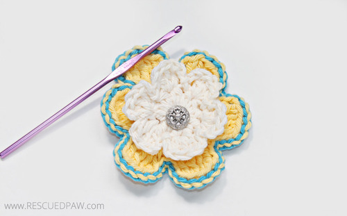 Learn to Crochet a Spring Flower!! Free Pattern From Rescued Paw