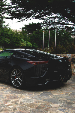 pictures-of-luxury:  Picture Galleries l Twitter l Facebook