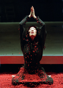 kissofchita:Sandra Oh in The House of Bernarda Alba (2002)