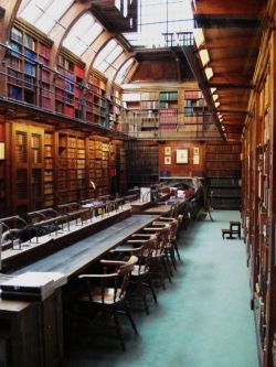 bonitavista:  Codrington Library,  Oxford, Englandphoto via kathy  I imagine the smell is glorious, beautiful and disturbing.