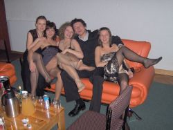 nylonfeet-italia:  Last night Party with some friends #pantyhose #tights #nylon (from NylonUp Facebook page: http://on.fb.me/1W2X1RF )