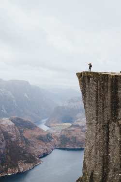 classy-captain:  #classyuploads   the fjords of norway   source 