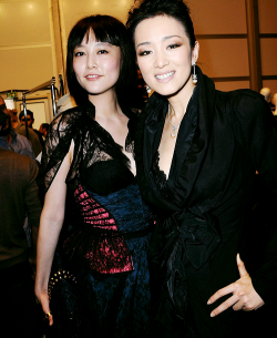 slaymonsters:  Gong Li and Rinko Kikuchi at Louis Vuitton ready-to-wear fashion show at Cour Carree du Louvre (Oct 7, 2009)  
