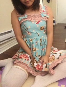 smalllittlething:  chickenlover45: smalllittlething: Getting ready for a playdate with @lovebitesandsoftnights !! Her and her daddy are picking me up in 20min!!!  This dress is so cute •×•  Thank you! :) it’s actually a lolita dress
