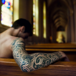 tattooedhunks:  Find a gay sex partner: http://bit.ly/1iuOABz