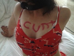 daddyslittlemodel2:  My Daddy writes my name on me then makes me suck his cock.  &ldquo;Cunt&rdquo;