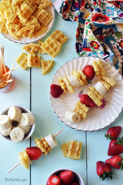thechicsite:  These Sweet Breakfast Kabobs are perfect for Mother’s Day, and since we involved toaster waffles ANYONE can pull them off! 