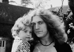 babeimgonnaleaveu: Robert Plant and his daughter, Carmen Plant, at his farm in England, 1970.