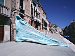 Simone Decker.Â Chewing in Venice (series).Â 1999.